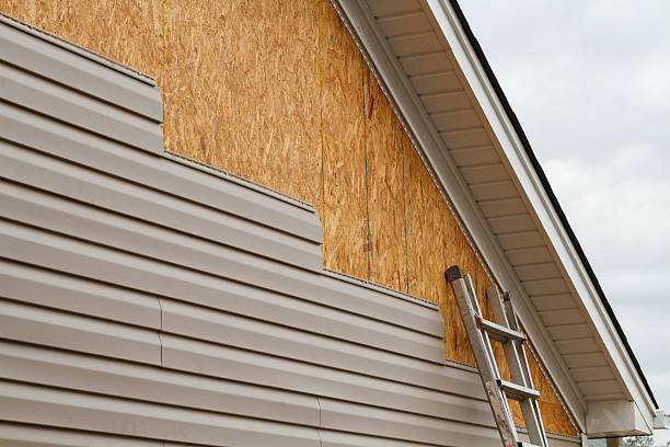 Professional Siding Installation technician working in Colchester, CT